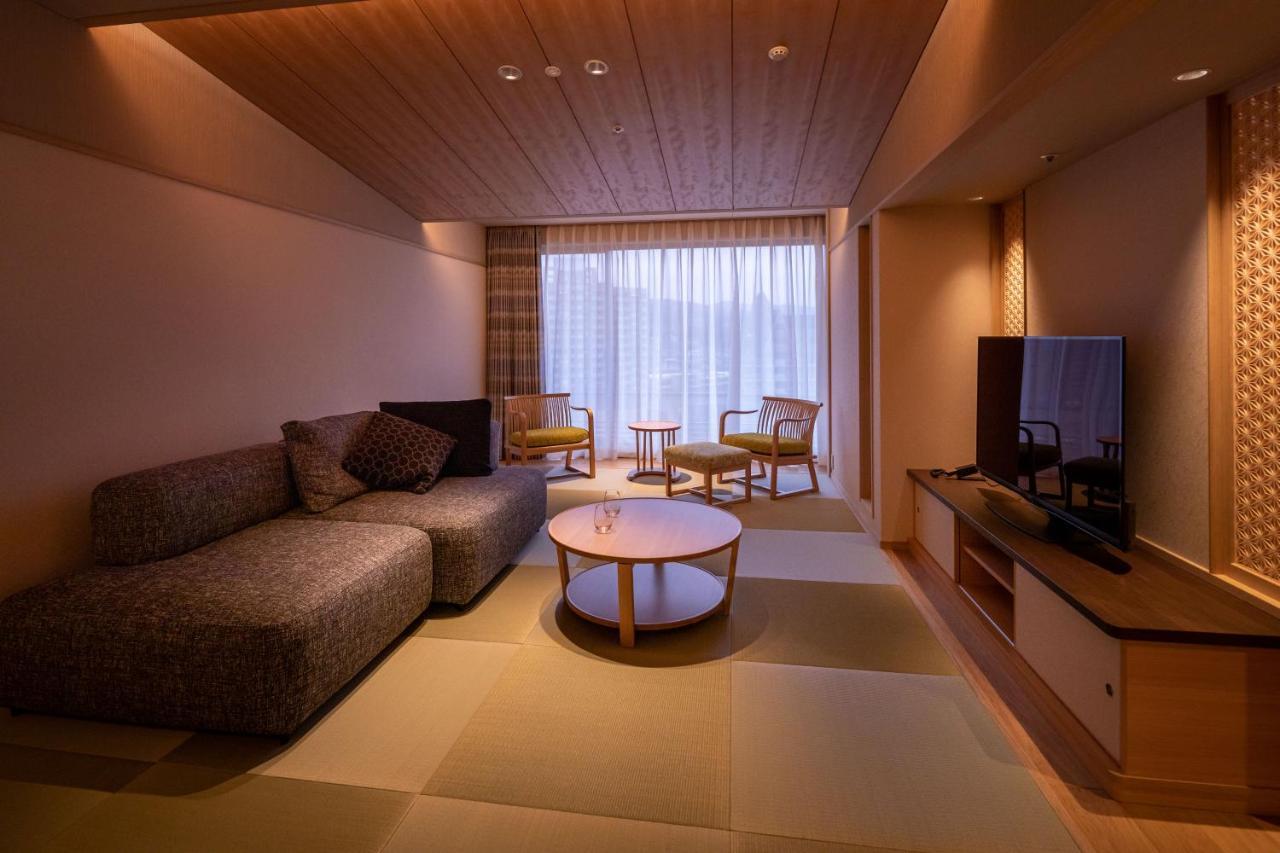 Hotel Wakamizu Takarazuka Extérieur photo