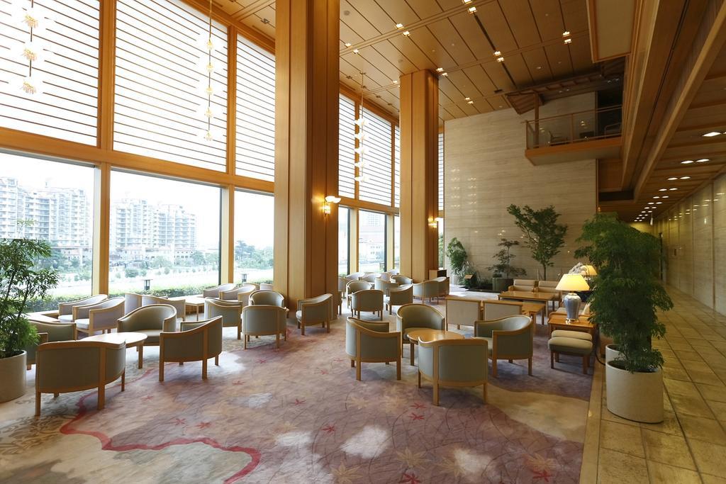 Hotel Wakamizu Takarazuka Extérieur photo