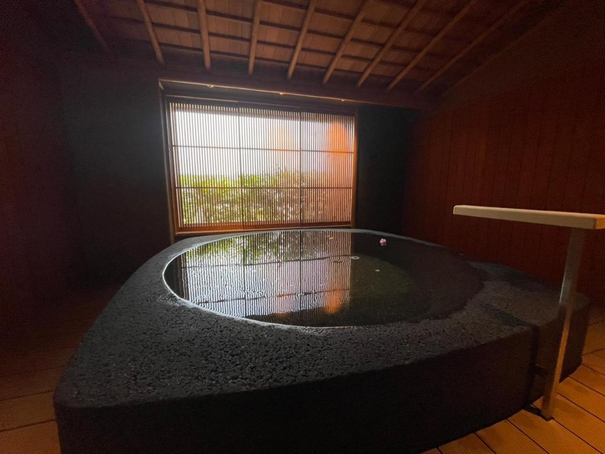 Hotel Wakamizu Takarazuka Extérieur photo