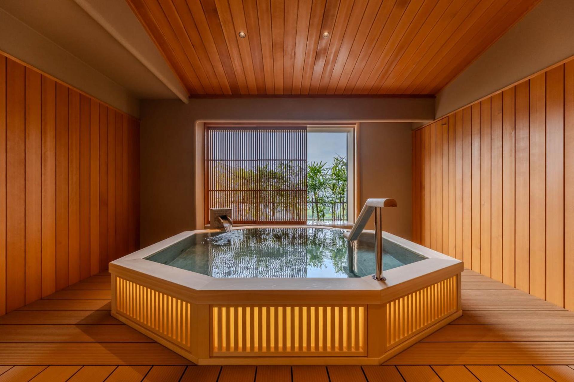 Hotel Wakamizu Takarazuka Extérieur photo
